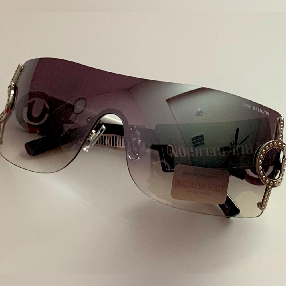 New Original TRUE RELIGION Wrap Around Sunglasses Rimless Studded